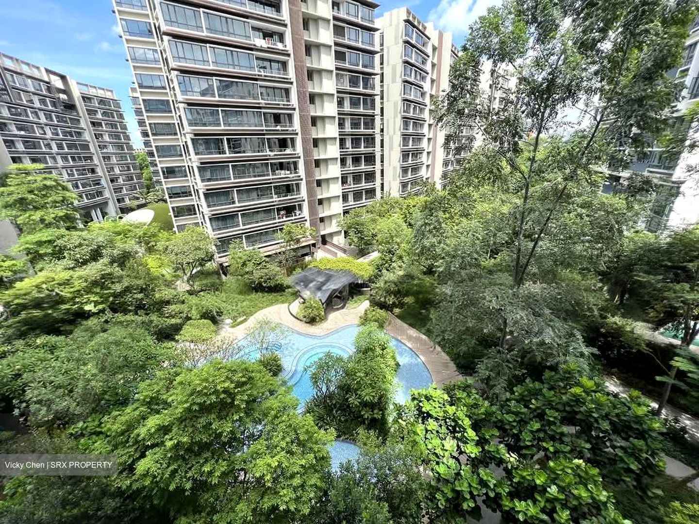 d'Nest (D18), Condominium #571402421